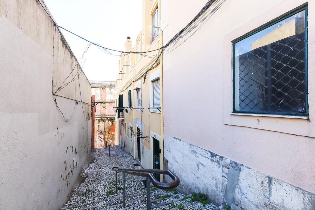 Charming Santos By Homing Apartment Lisbon Exterior photo